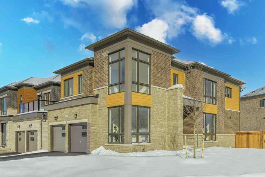 brookfiled midhurst home